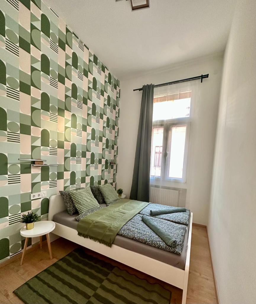 Apartment At Gozsdu Courtyard #Partyzone #Downtown #Freeparking Budapest Exterior foto